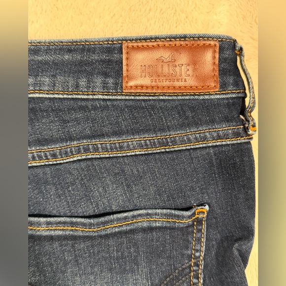 Hollister Mid-Rise Crop Super Skinny Jeans – Size 5S - Picture 4 of 9